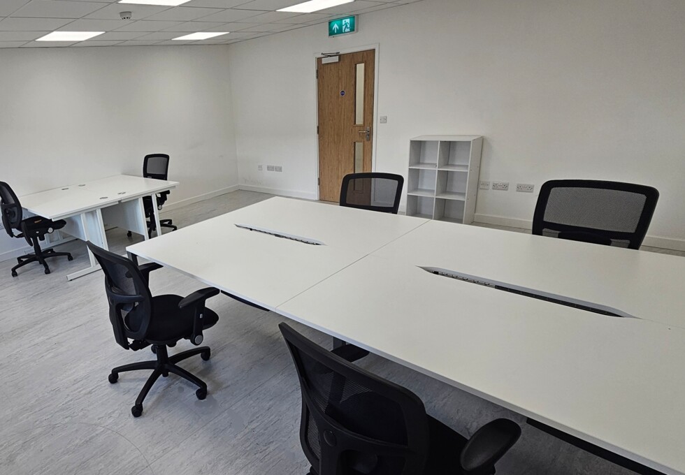 Dedicated workspace, Cricketts Lane, LHL Property Auditors Ltd in Chippenham
