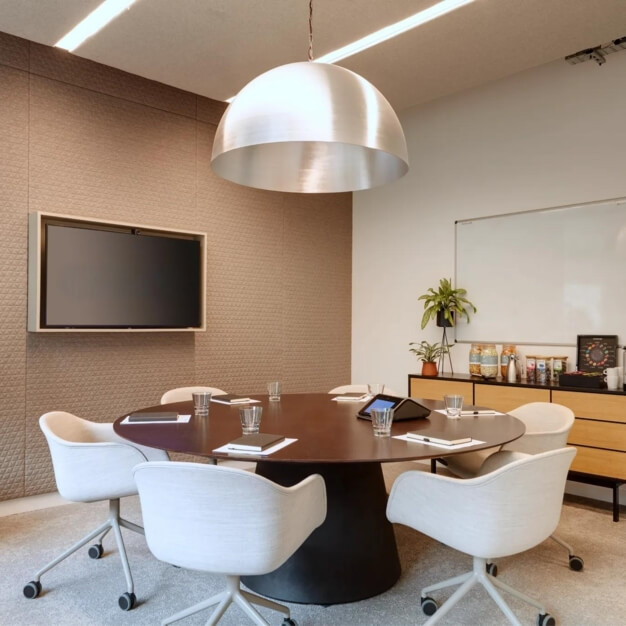 Meeting room - Fitzalan Road, Clockwise Limited in Cardiff