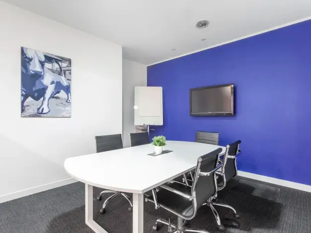 Meeting room - Fort Parkway, Regus in Birmingham