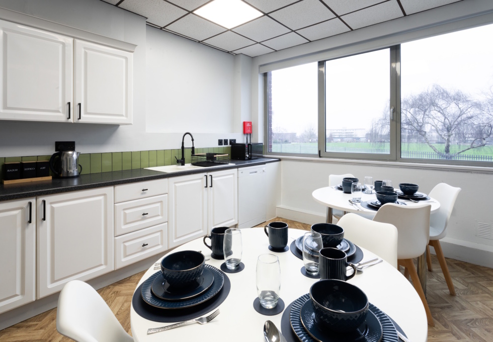 Use the Kitchen at Holloway Head, CDV Realty Limited in Birmingham