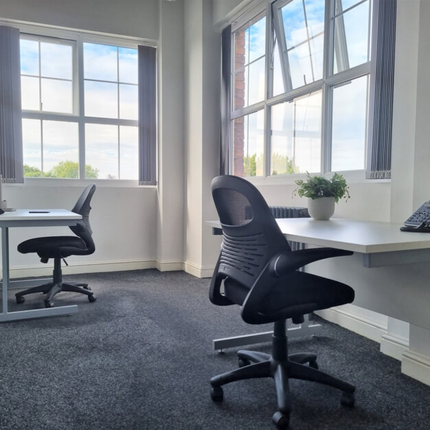 Private workspace on Gipsy Lane, West Midlands House - Willenhall