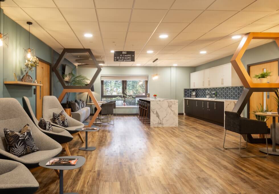 Breakout space for clients - Turnberry Park Road, Pure Offices in Leeds