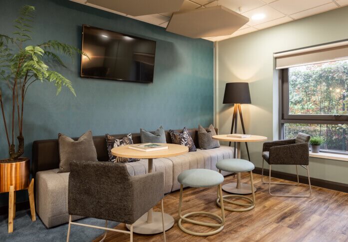 Client breakout space - Turnberry Park Road, Pure Offices (Leeds)