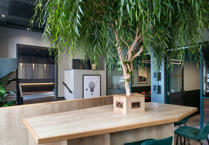 Communal Space at Park Square West, Spacemade in Leeds
