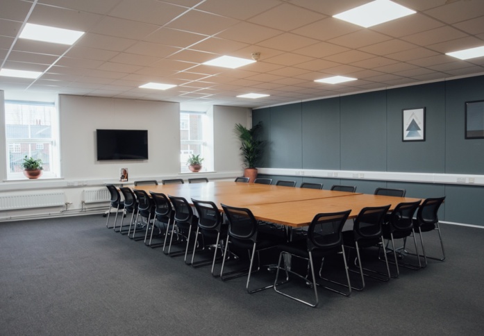 Meeting room - Oakhurst Avenue, Wizu Workspace in Leeds