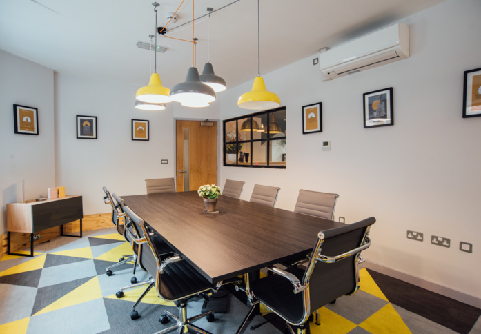 Meeting room - Park Cross Street, Wizu Workspace (Leeds)