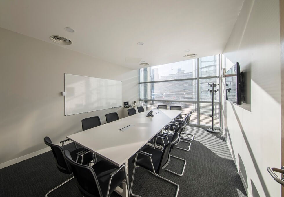 Meeting room - Princes Square, Regus in Leeds