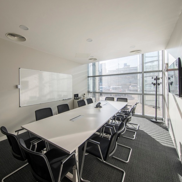 Meeting room - Princes Square, Regus in Leeds