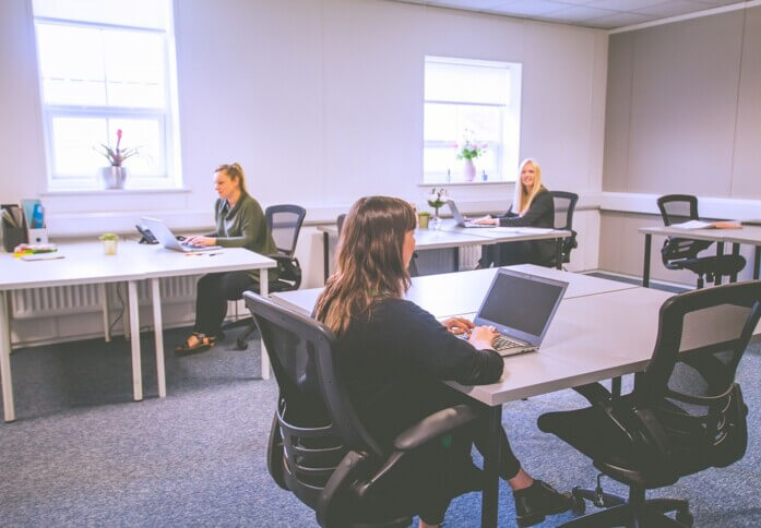 Private workspace in Oakhurst Avenue, Offyx Management Limited - Leeds