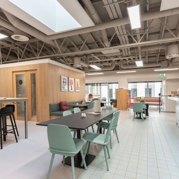 The Breakout area - Park Row, Regus (Leeds)