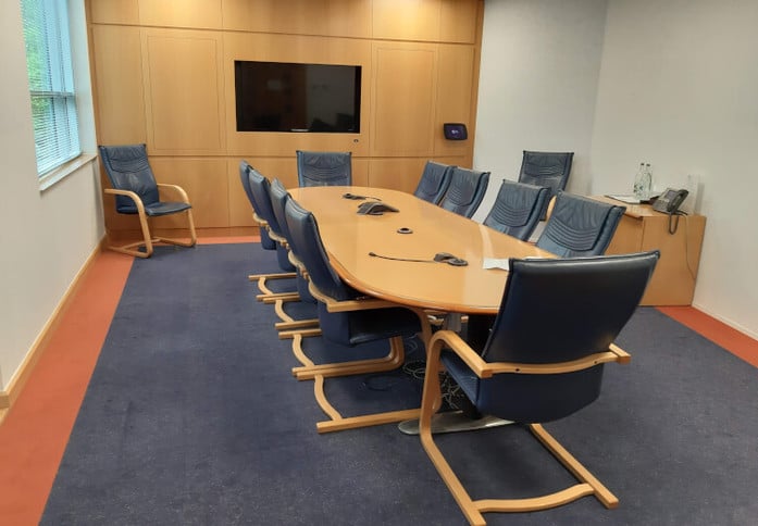 Brunel Road RG1 office space – Meeting room / Boardroom
