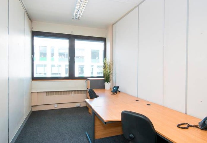 Upper Market Street SO50 office space – Private office (different sizes available)