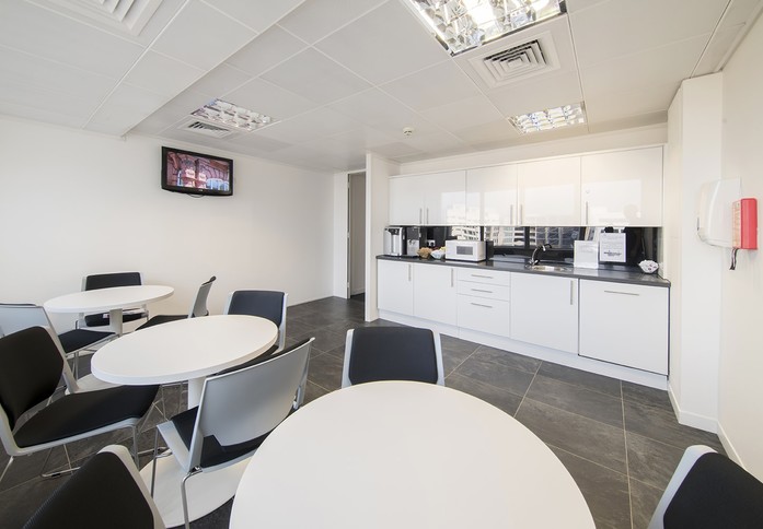 North Hyde Road UB3 office space – Kitchen