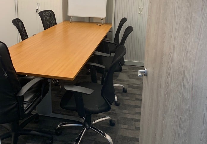 High Street WD1 office space – Meeting room / Boardroom