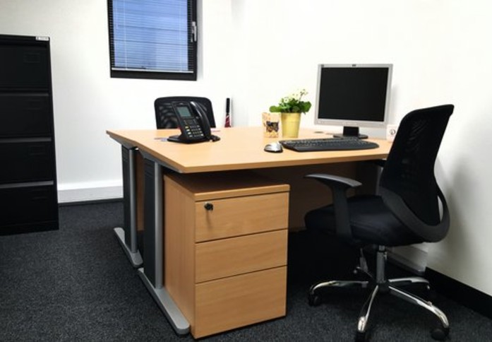 George Street WD1 office space – Private office (different sizes available)