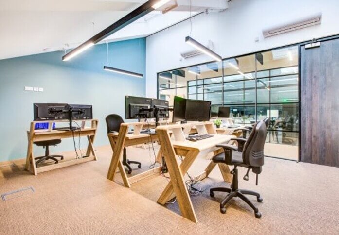 Private workspace in London Road, The Workstation Holdings Ltd (St Albans, AL1 - East England)