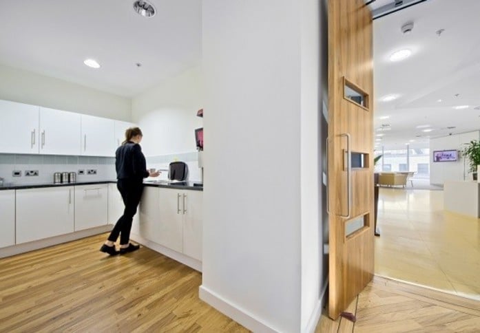 Brown Street M1 office space – Kitchen