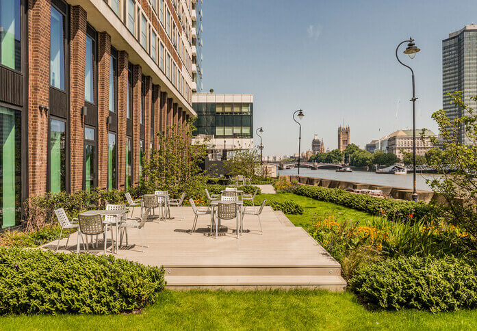 Roof terrace in Tintagel House, The Office Group Ltd., Vauxhall, SE1 - London