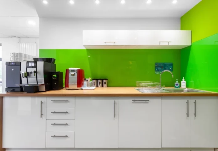 Isidore Road B61 office space – Kitchen