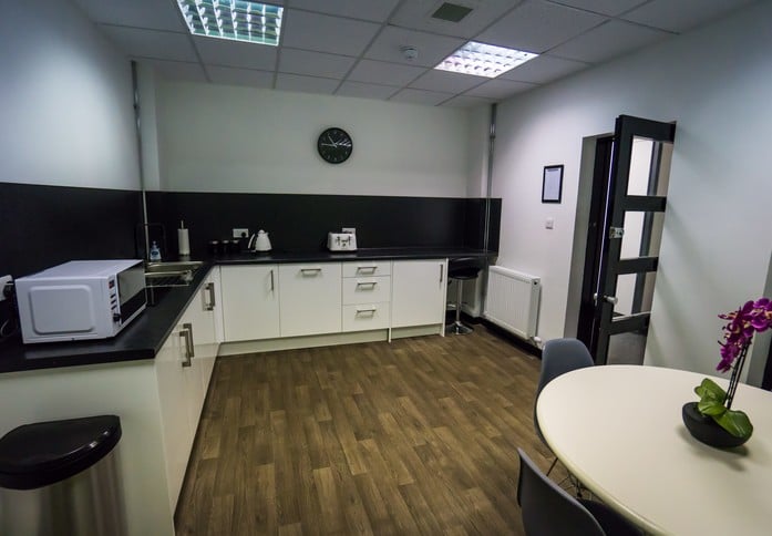 Fullarton Road G1 office space – Kitchen