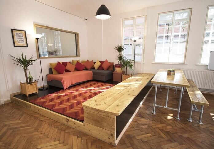 Breakout area at 35-37 Bow Road, Mainyard Studios in Bow