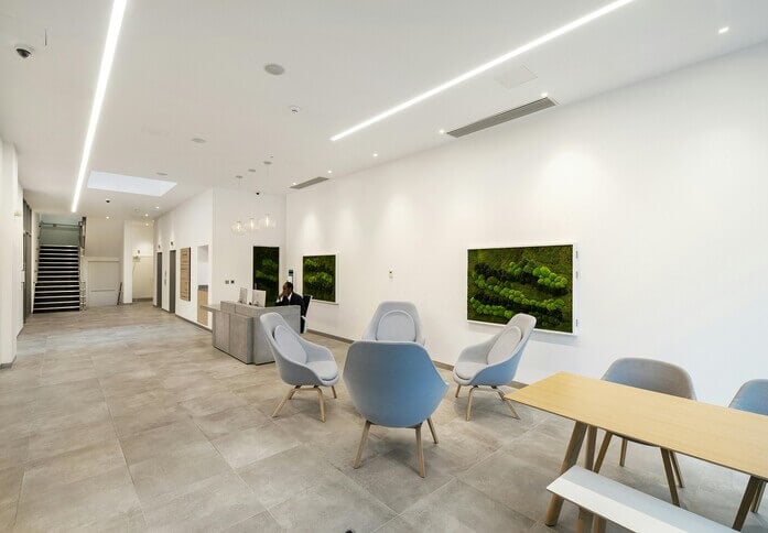 Reception area at 15 Bedford Street, RX LONDON LLP in Covent Garden, WC2 - London