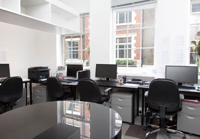 Carlisle Street W1 office space – Private office (different sizes available)