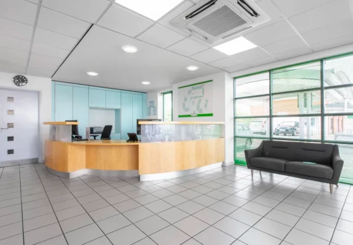 Andersons Road SO14 office space – Reception