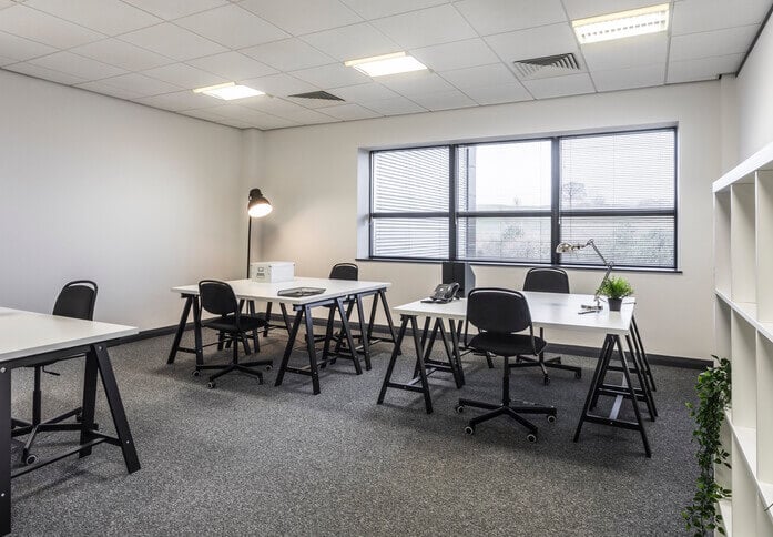 Private workspace, Lake View Drive, Pure Offices in Nottingham, NG1 - East Midlands