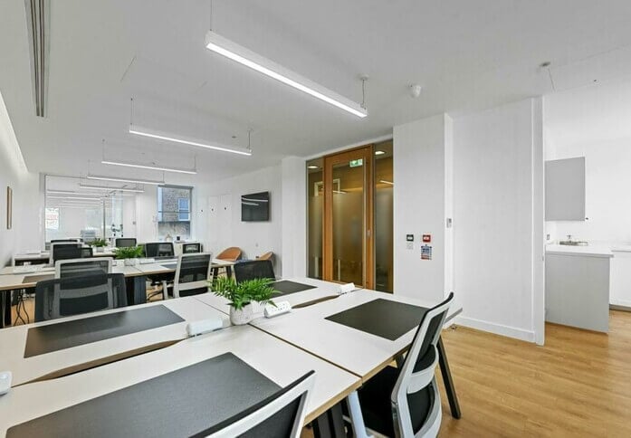 Private workspace in 35 Albemarle Street, RX LONDON LLP (Mayfair, W1 - London)
