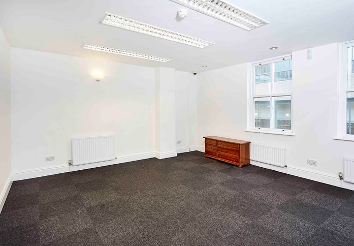 Lever Street M1 office space – Private office (different sizes available)