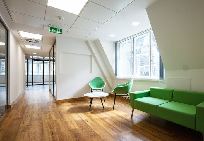 Basinghall Street EC2 office space – Breakout area