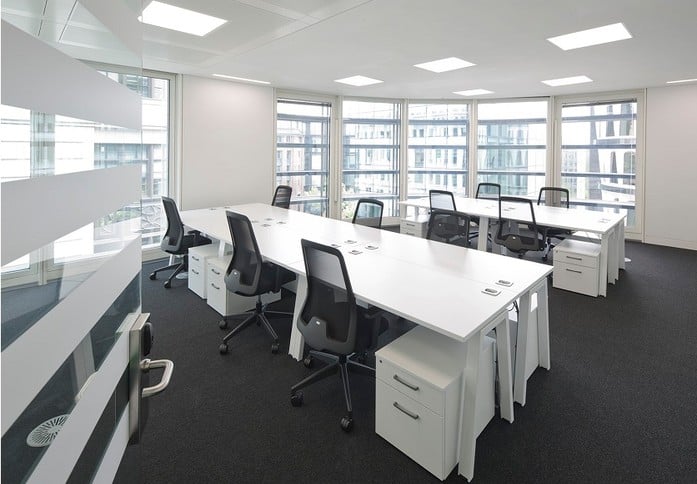 Cannon Street EC4 office space – Private office (different sizes available)