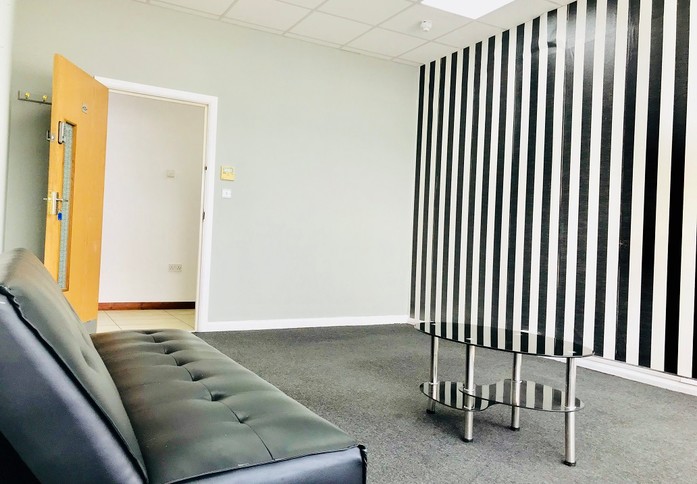 Abbey Road NW10 office space – Breakout area