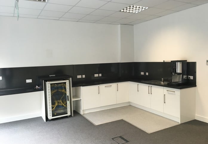 Plough Way SE16 office space – Kitchen