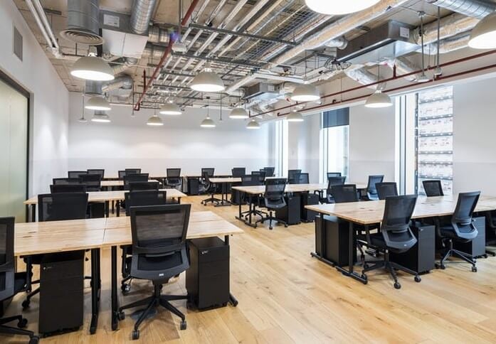 St Peter's Square M1 office space – Private office (different sizes available)