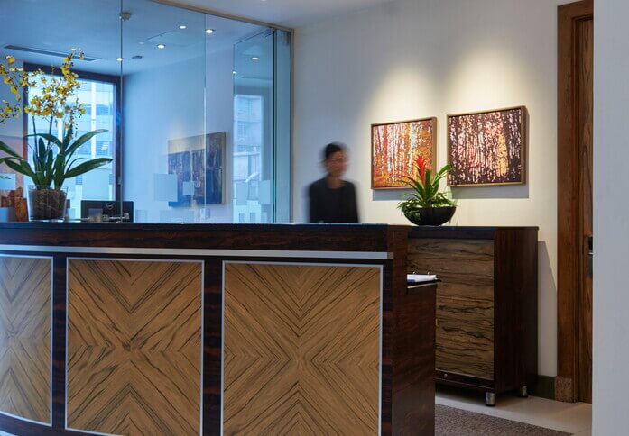 Reception area at 6 Snow Hill, Beaumont Business Centres in Farringdon