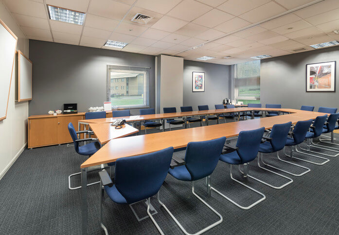 Admiral Way SR1 office space – Meeting room / Boardroom