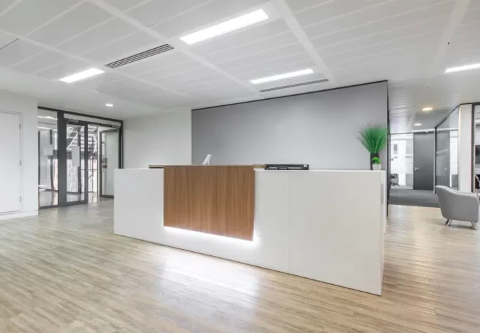 St Marys Axe EC2 office space – Reception