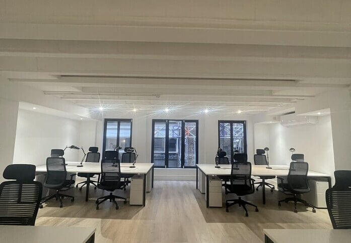 Dedicated workspace in 8 Golden Square, RX LONDON LLP, Soho, W1 - London