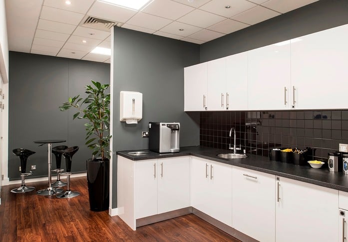 Frimley Road GU1 office space – Kitchen