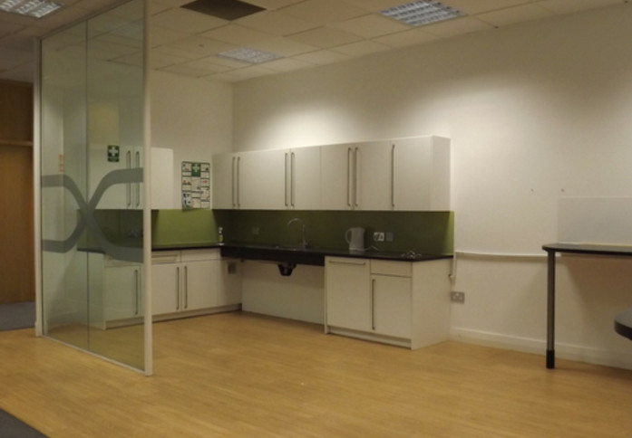 Molly Millars Lane RG40 office space – Kitchen
