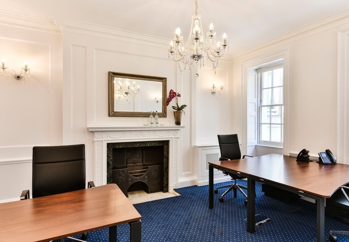 Berkeley Square W1 office space – Private office (different sizes available)