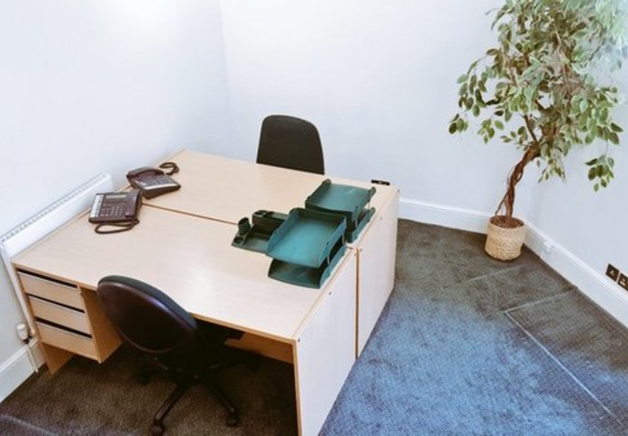 Private workspace in Castle Hill House, Inigo Business Centres (Windsor)