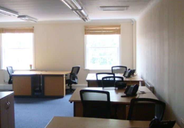 Lower High Street WD1 office space – Private office (different sizes available)