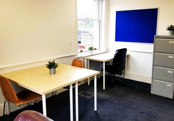 High Street WD3 office space – Private office (different sizes available)