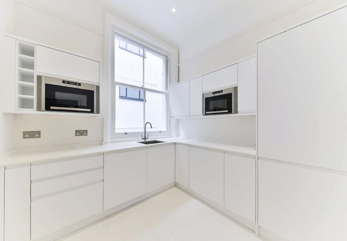Chandos Street NW1 office space – Kitchen