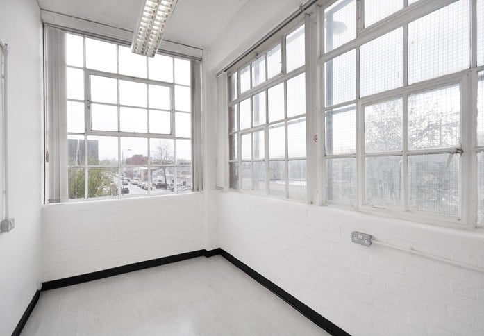 Bendon Valley SW8 office space – Private office (different sizes available) unfurnished