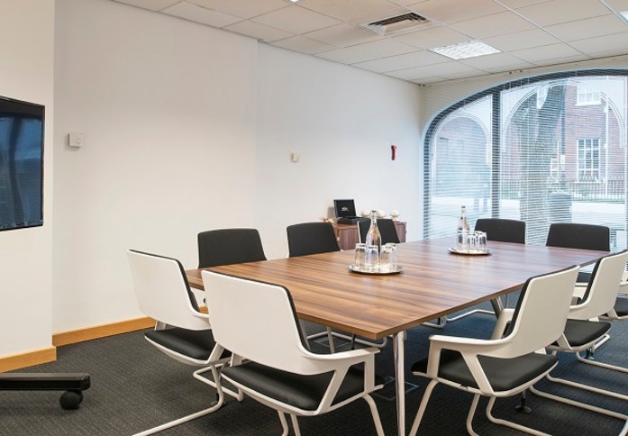 Thames Street SL4 office space – Meeting room / Boardroom