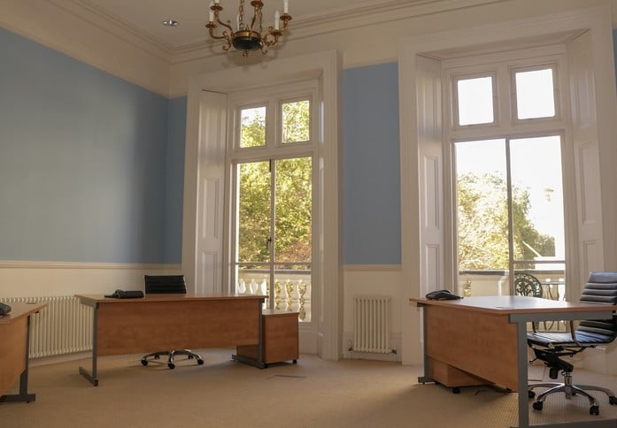 Eccleston Square SW1 office space – Private office (different sizes available)